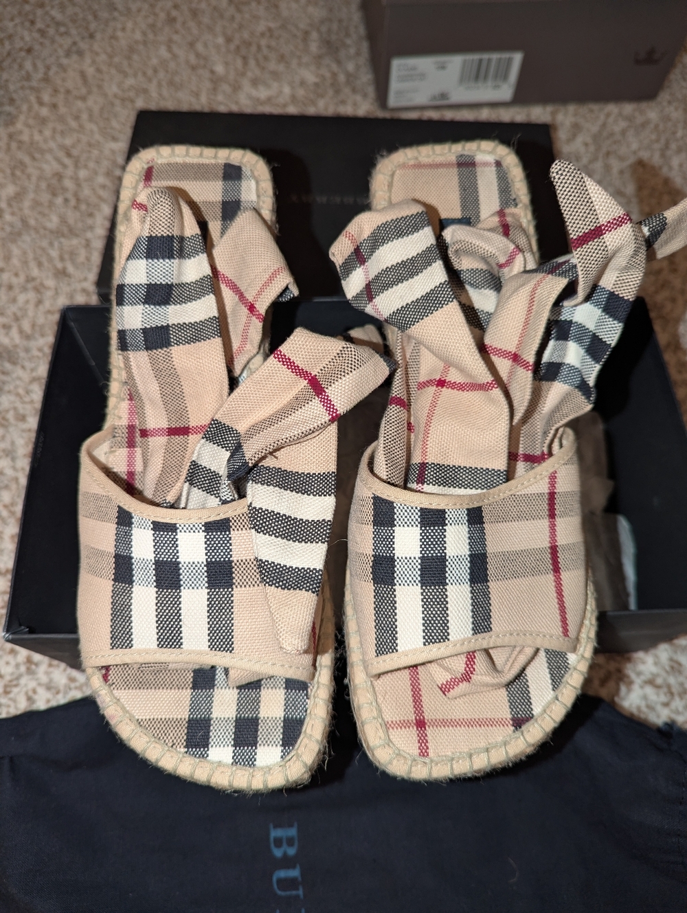 Burberry Vintages Shlolita Ankle Bow Wedge, Size 39